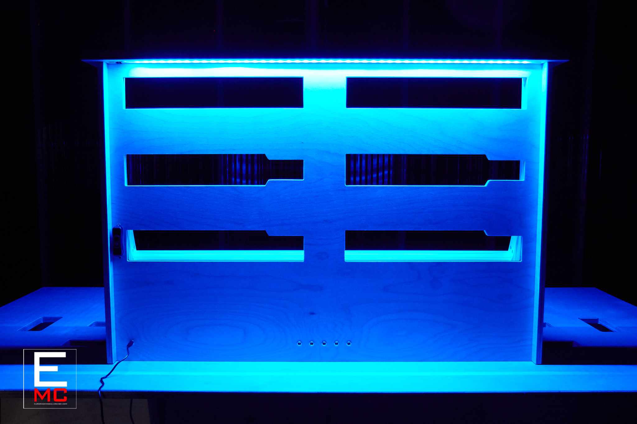 18u the blue eurorack case benn jordan the flashbulb