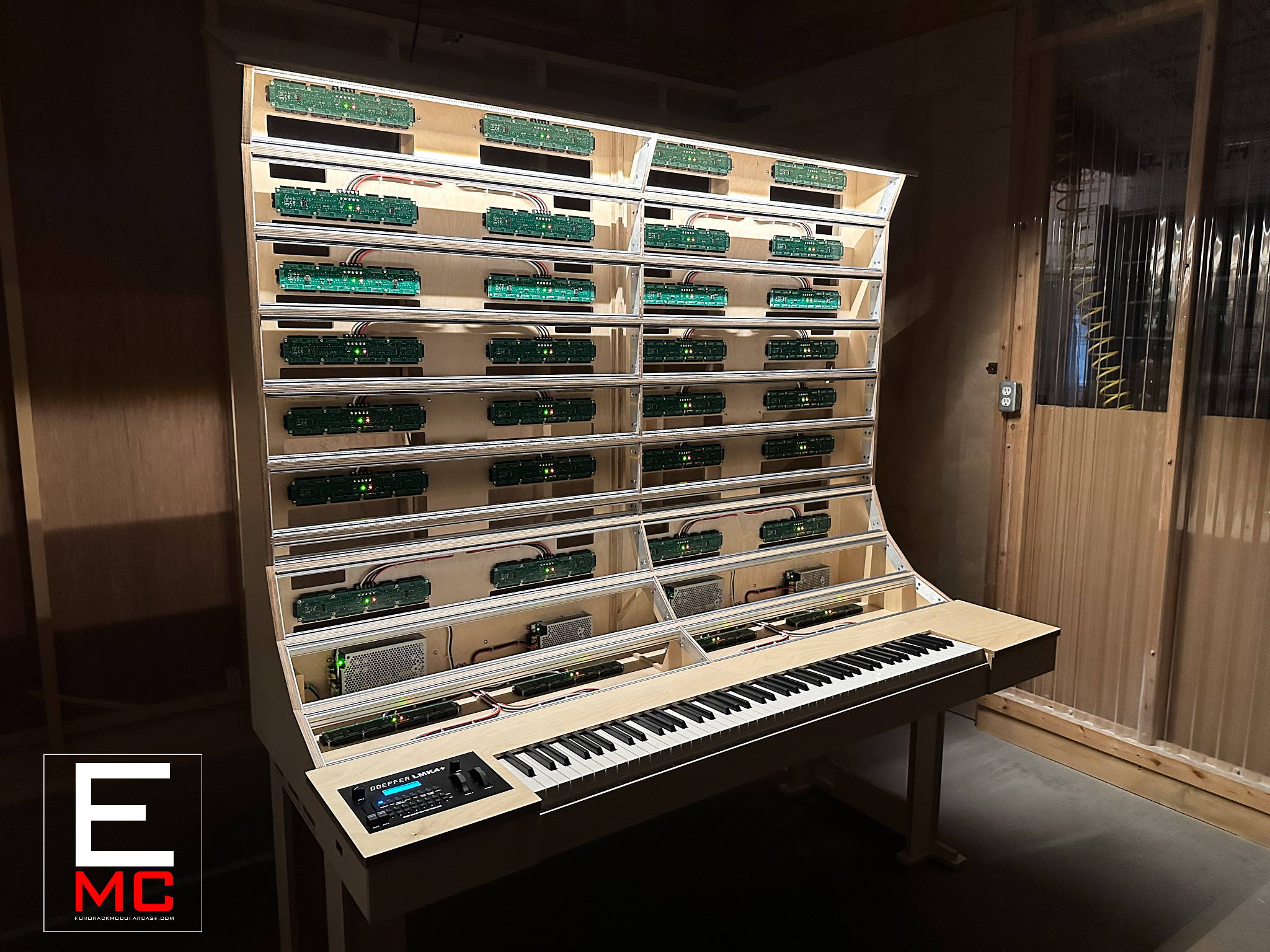 Doepfer LMK4+ | Large Format Eurorack Case