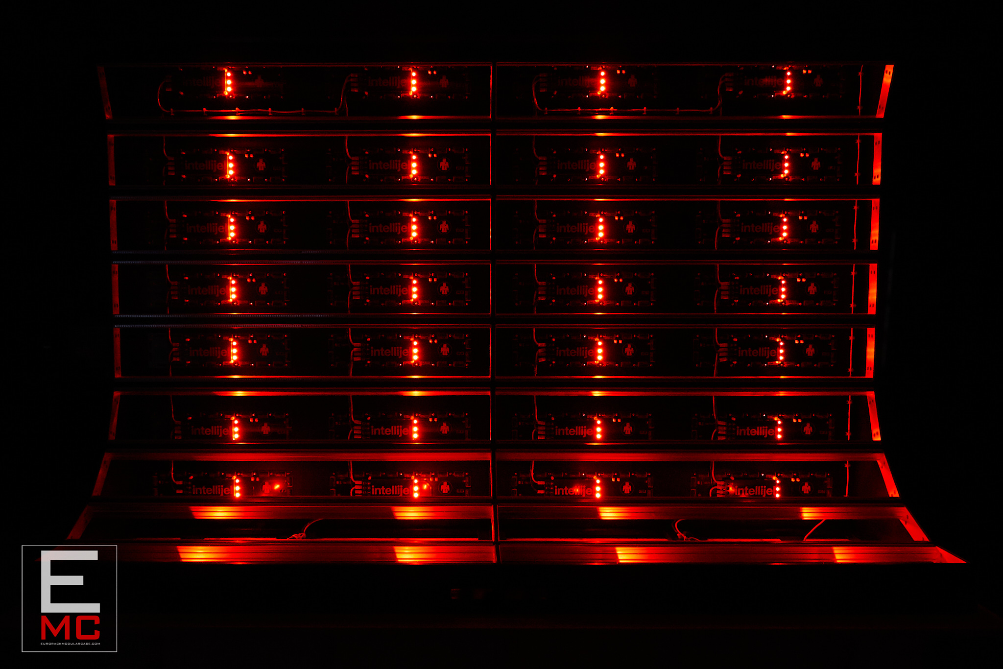 custom powered eurorack case