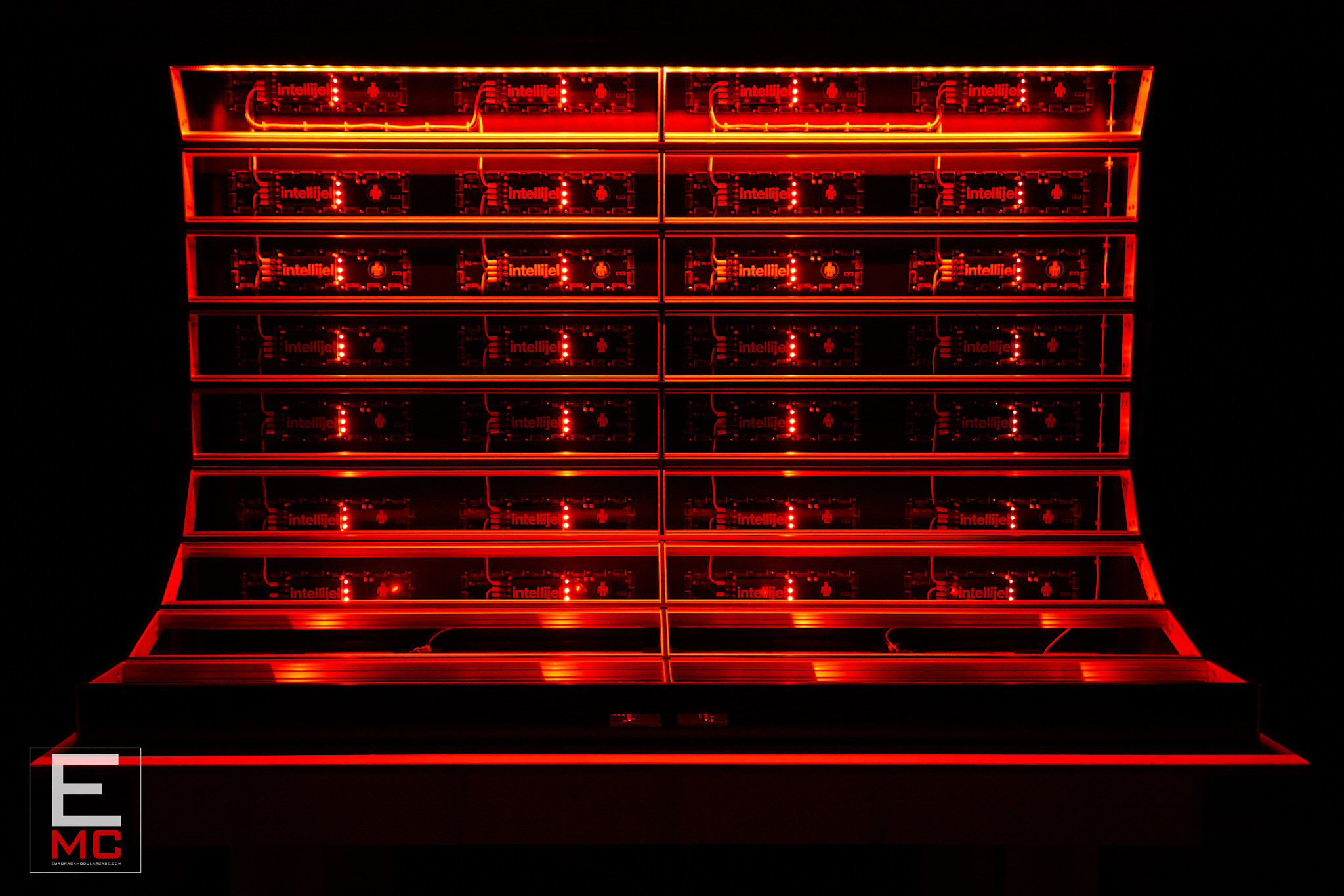 eurorack case 27u black swan | EurorackModularcase.com